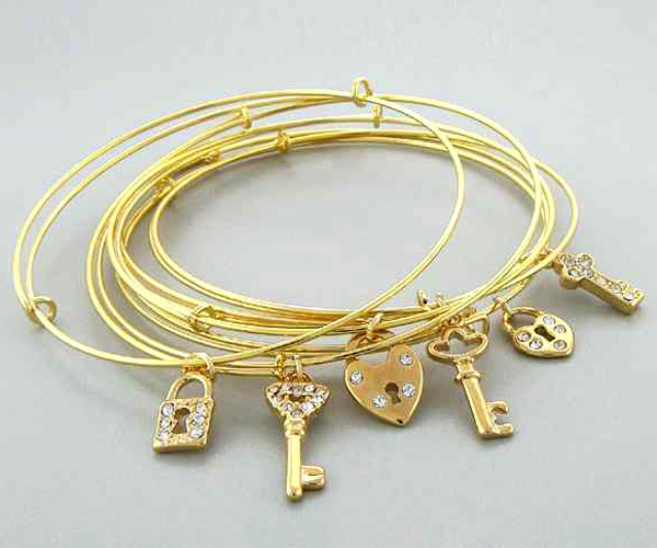 Multi crystal key and lock dangle multi metal fashion bangle