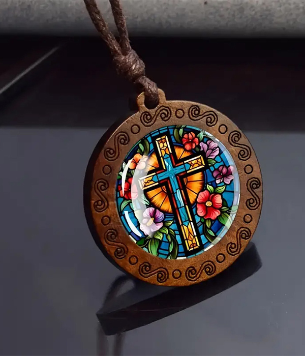 Cross glass and wood pendant necklace