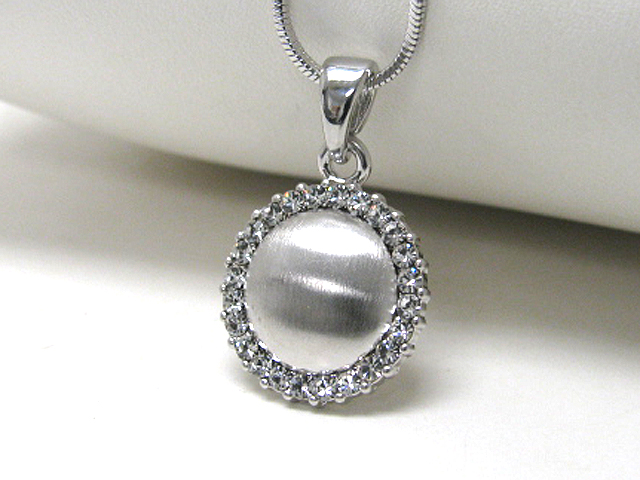 Made in korea whitegold plating crystal puffy round pendant neckalce