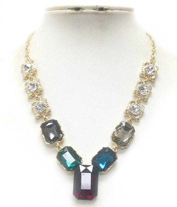 Multi facet glass link party necklace