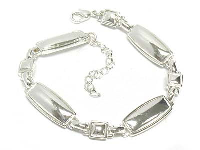 Simple plain metal link bracelet 