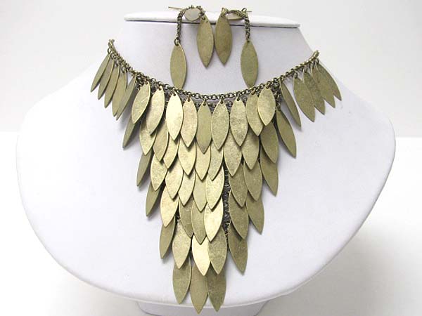 Metal scale bib style necklace earring set