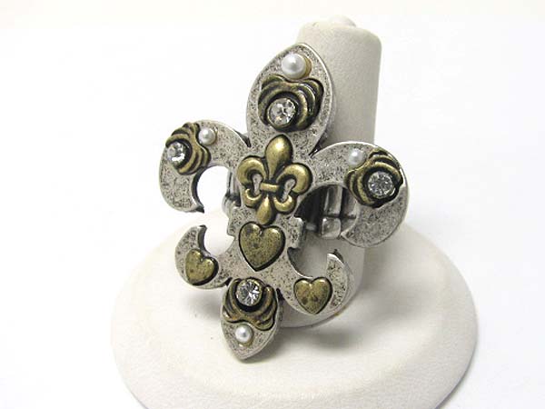 Crystal stud burnish metal fleur de lis stretch ring