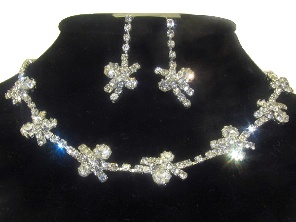 Multi size crystal x and o patern party necklace earring set