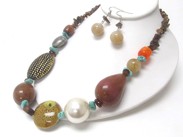 Pearl and ceramic stone and mixed beads with chip stone necklace earirng set