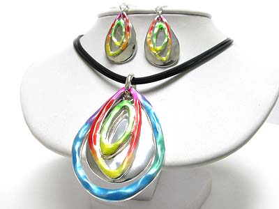 Multi layer colored metal pendant cord necklace earring set