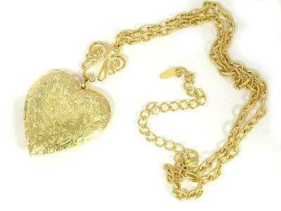 Casting heart locket necklace