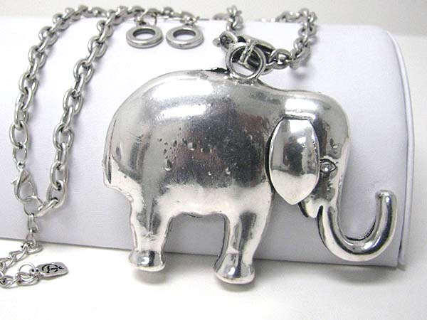 Large metal elephant pendant necklace earring set