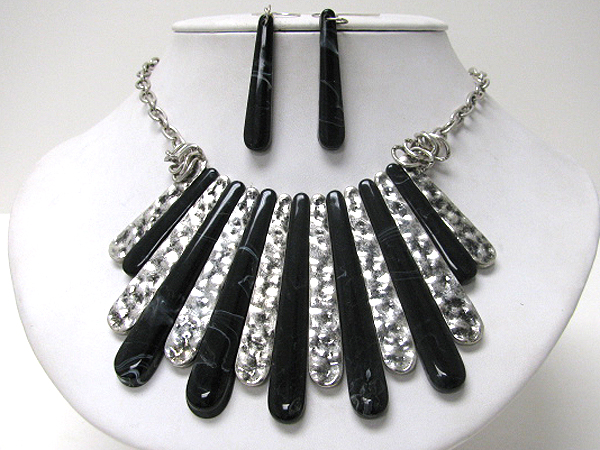 Architectural hammered metal and resin bar mix tribute style necklace earring set