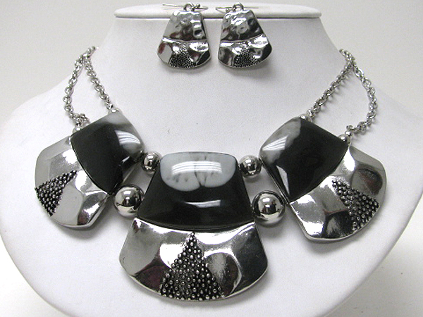 Chunky half metal and half resin piece link necklace earring set