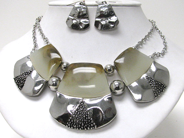 Chunky half metal and half resin piece link necklace earring set