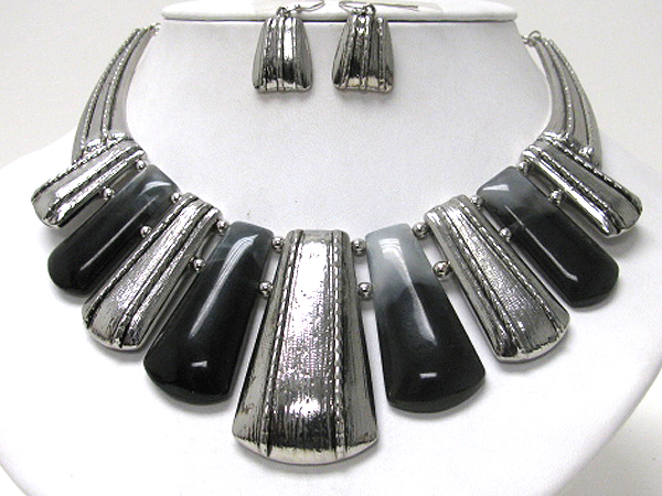 Chunky metal and resin bar mix tribute style half chocker necklace earring set