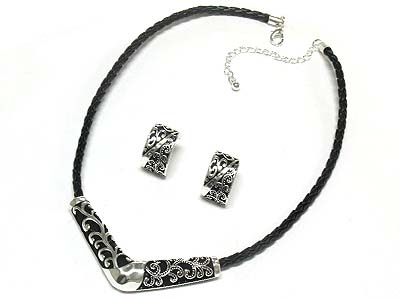 Casting metal deco multi cords necklace and earring set 