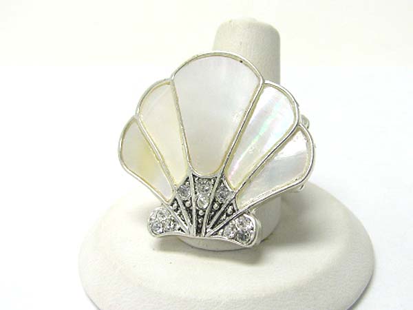 Mother of pearl and crystal deco shell stretch ring