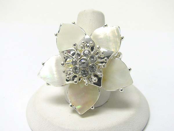 Mother of pearl and crystal deco flower stretch ring