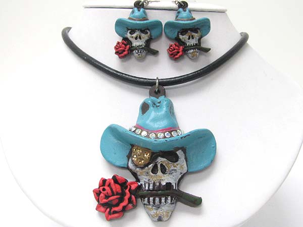 Crystal stud skull in love pendant neckalce earring set