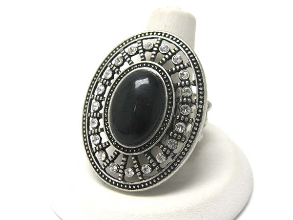 Natural stone and crystal oval metal stretch ring