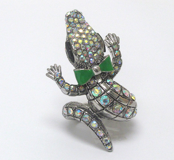 Crystal aligator stretch ring