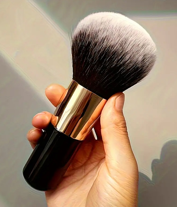 Large powder makeup brush