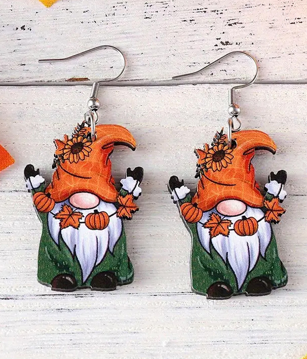 Thanksgivingn theme wood earring - gnome