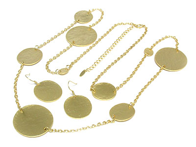 Hammered metal disk and chain necklace and earring set