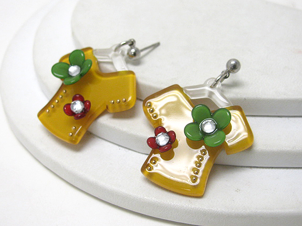 Acrylic flower deco on t shirt earring - kid jewelry