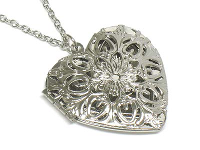 Filigree heart locket necklace 