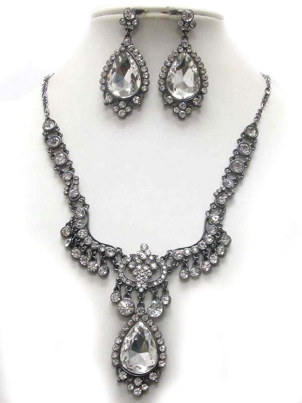 Teardrop facet glass pendant and multi crystal deco party necklace earring set