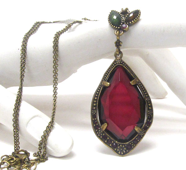 Vintage style facet glass stone tear drop and pendant long necklace