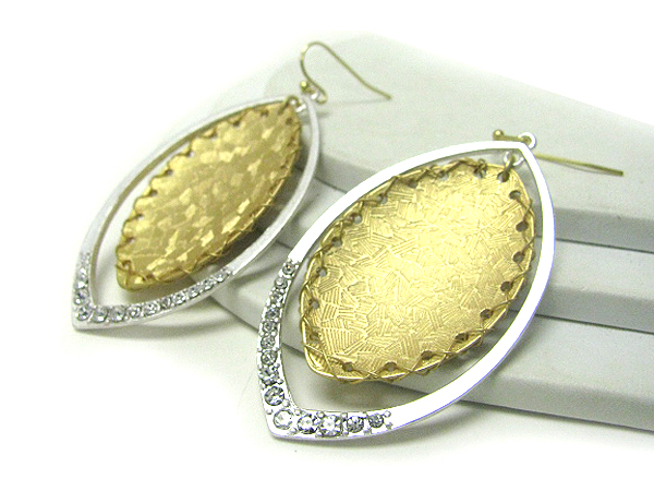 Crystal deco scratch metal oval earrings