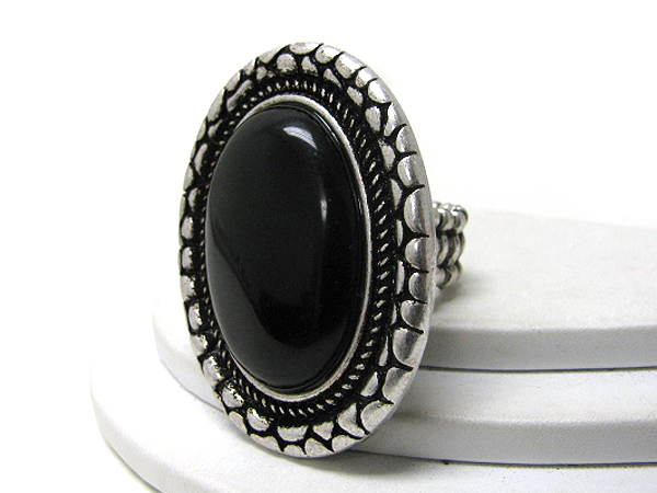 Large oval shape stone and textured metal stretch ring