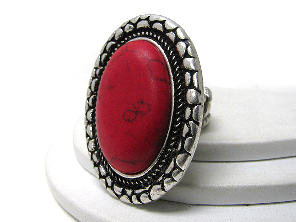 Large oval shape stone and textured metal stretch ring