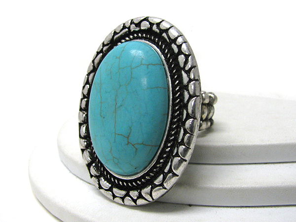 Large oval shape stone and textured metal stretch ring