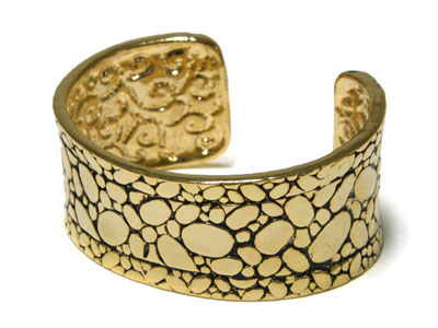 Fashion metal cuff bangle