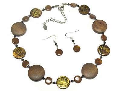 Multi round wood diskes link necklace and earring set 