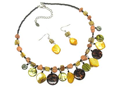 Multi natural and shell stone deco necklace and earring set 