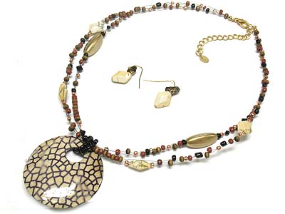 Animal pattern round disk and small multi beads strand necklace and earring set