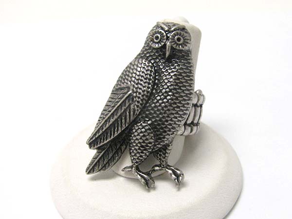 Burnish textured metal owl stretch ring