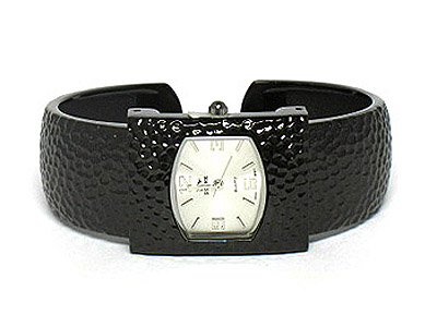 Hammered metal cuff bangle watch - black emael