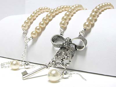 Key and ribbon dangle glass pearl long necklace earring set