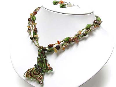 Shell butterfly pendant and triple layer natural beads necklace earring set