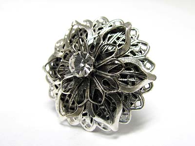 Metal filigree flower ring