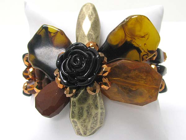 Amber look regin and burnish metal mix flower top stretch bracelet