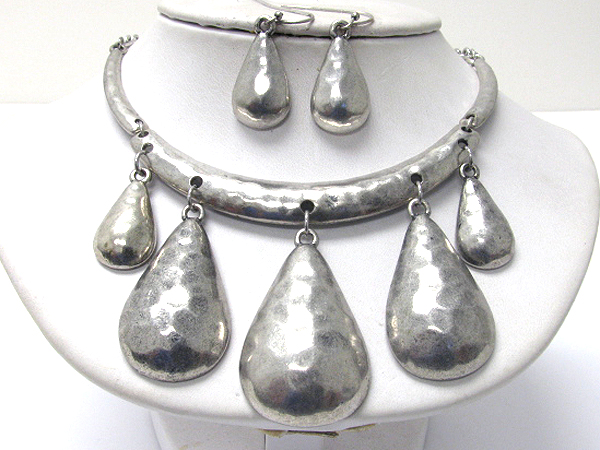 Multi hammered tear drop dangle necklace earring set