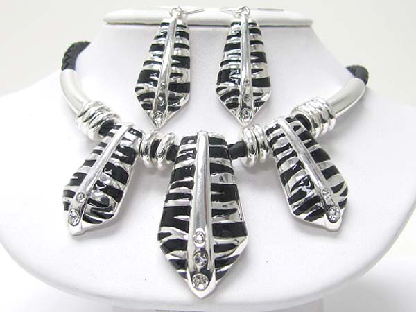 Tri crystal stud enamel animal print bar drop braided cord neckalce earring set 