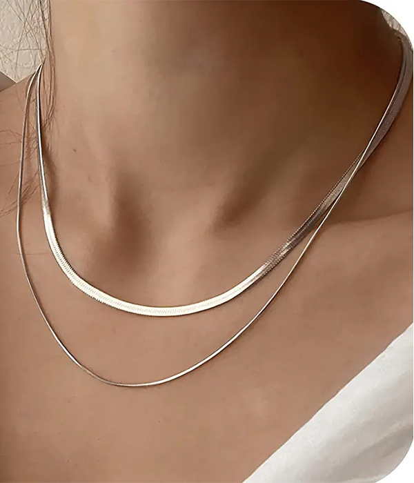 Minimalist 2 piece snake chain necklace set