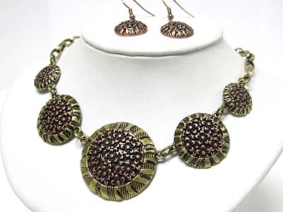 Burnish filigree metal ropund disk link necklace earring set