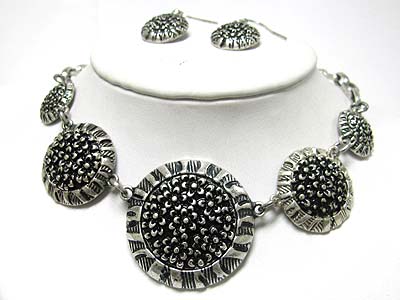 Burnish filigree metal ropund disk link necklace earring set