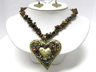 Natural stone and beads art deco metal heart pendant chip stone necklace earring set