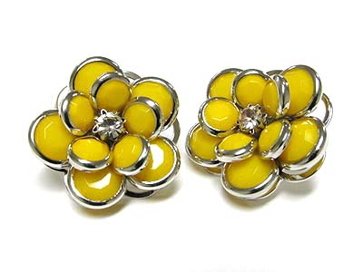 Crystal stud acryl flower earring